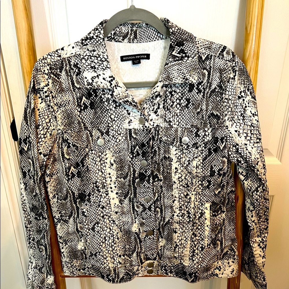 Boston Proper Python Snake Print Denim Jacket Sz M